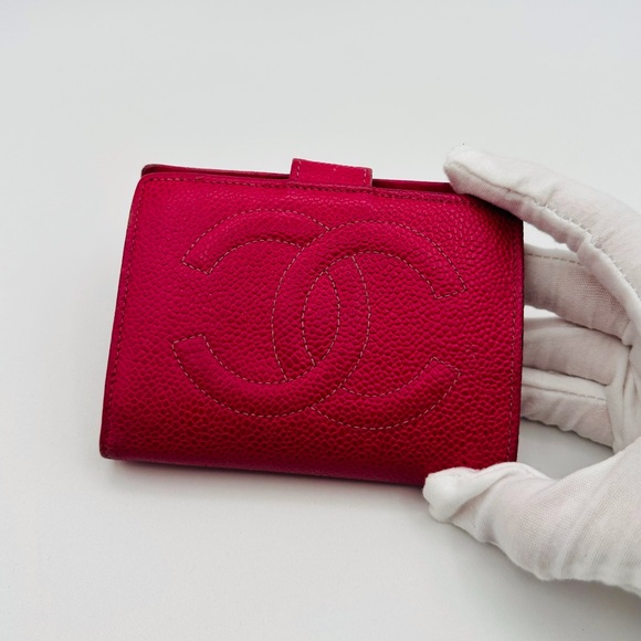 Chanel Caviar Leather Wallet - Picture 1 of 12